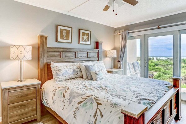 Oceanfront Primary with King Bed