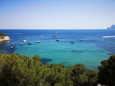 Duplex penthouse with stunning views in front of the Mascarat beach