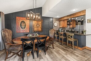 Beautiful Kitchen & Dining Room