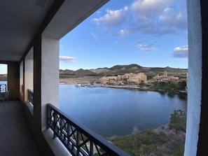 Amazing Lake View from cozy balcony