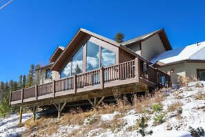 Exterior - Grande View on the Blue - Breckenridge Vacation Rental