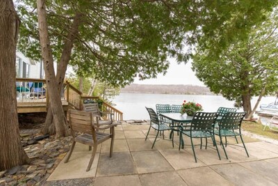 Perfect for 2 families- awesome view, c/a, frpl, 2 decks, 2 living rooms
