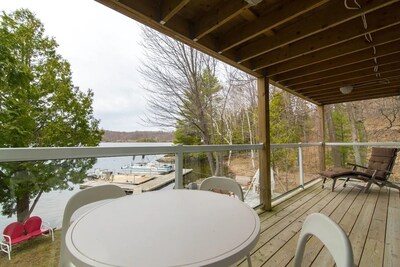 Perfect for 2 families- awesome view, c/a, frpl, 2 decks, 2 living rooms