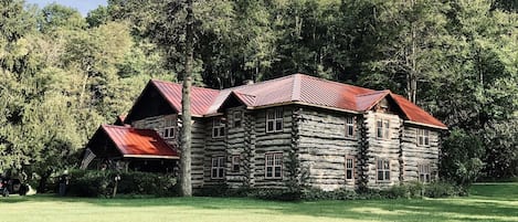 Historic Glen Choga Lodge
