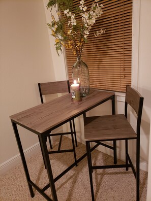 Dining/work area