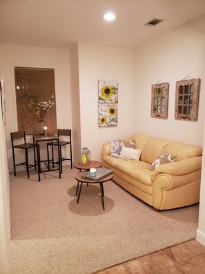 Living Rm.