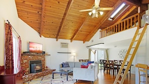 Living room - wide