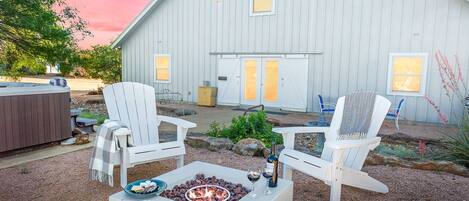 Meadows Farmhouse Shared Fire Pit and Hot Tub Area