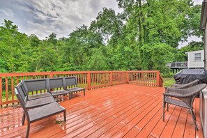 Head to the deck for an afternoon cookout.