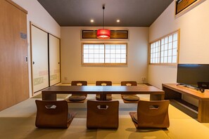 レストラン