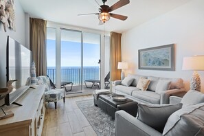 Livingroom with a fabulous view