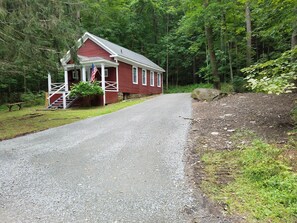 driveway from road