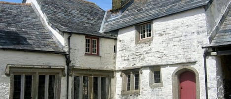 Tudor Wing corner