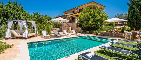 Casa rural con piscina y barbacoa en Mallorca