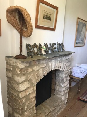 Chambre parents avec la cheminée 
