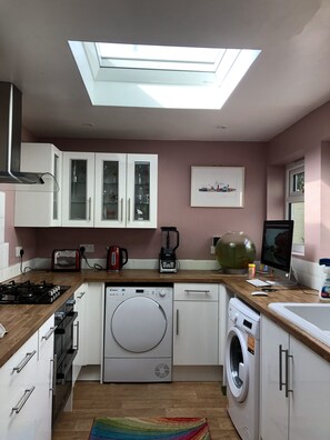 Fully Equipt Kitchen