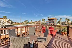 Private Deck Overlooking the Bay