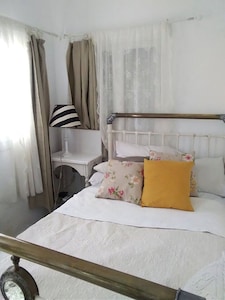 Small villa nearby the beach also pets friendly