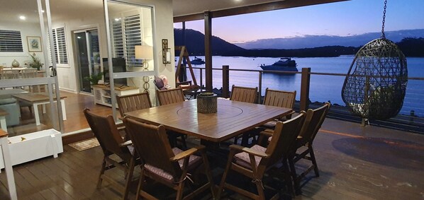 Outdoor dining