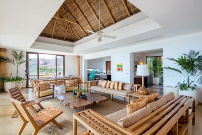 LUXURY PENTHOUSE IN LOS VENEROS BEACHFRONT RESIDENCES