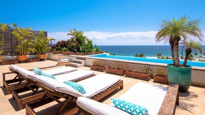 LUXURY PENTHOUSE IN LOS VENEROS BEACHFRONT RESIDENCES