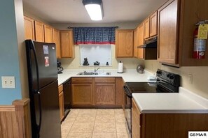 full kitchen