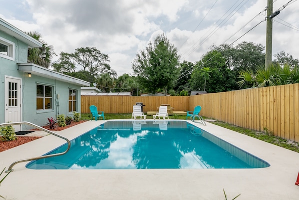 Pool