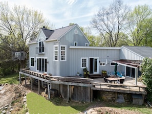 Beautiful Mountain Top Home with wrap around deck