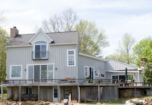 Beautiful Mountain Top Home with wrap around deck
