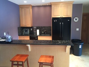 Rec.Room - Wet Bar