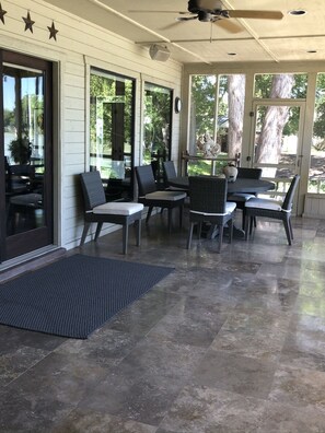Outdoor dining