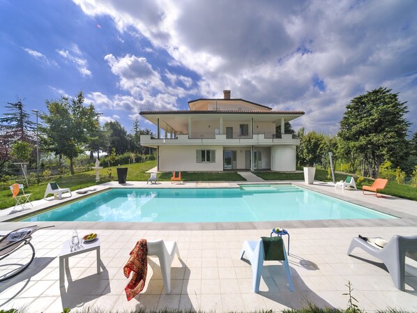 Holiday Home Exterior [summer]