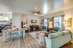 Living Room | Smart TV | Ceiling Fans in All Rooms & Heating | Free WiFi