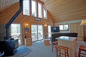 Wood-burning stove with plentiful natural light