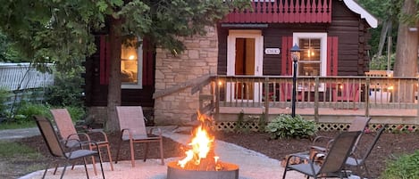 Lovely 1938 Log Cabin -  Historic, Fresh & Charming.  Fabulous Location!