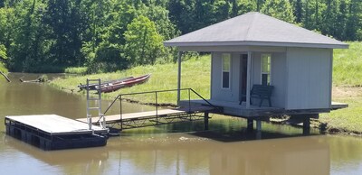 Small Lake House Getaway