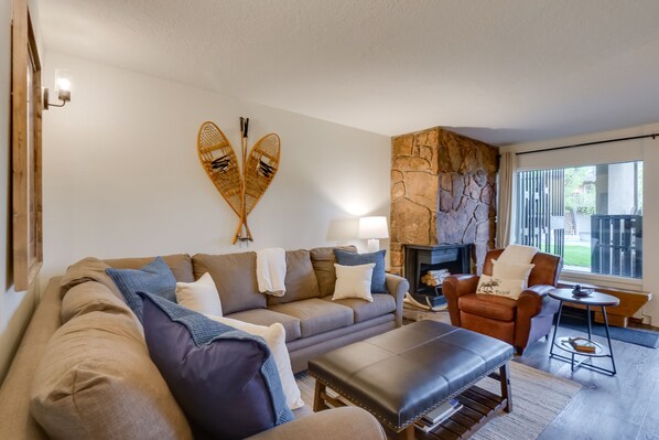 Frisco Vacation Rental | 2BR | 2BA | 1,200 Sq Ft | Step-Free Access