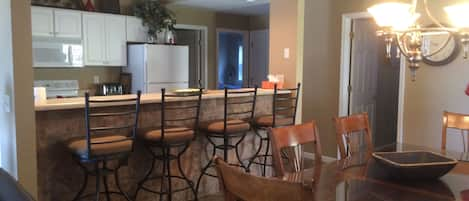 Kitchen/Dinning Room