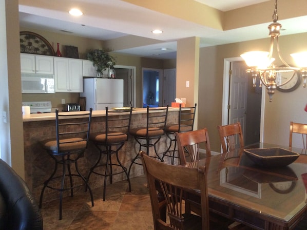 Kitchen/Dinning Room