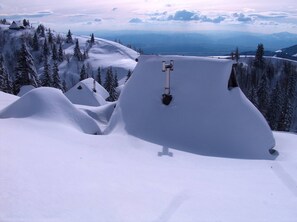 Skidåkning och snöaktiviteter