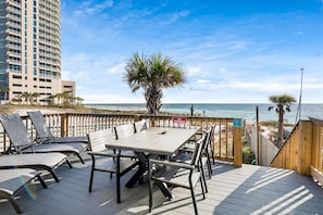 Beautiful patio with incredible view