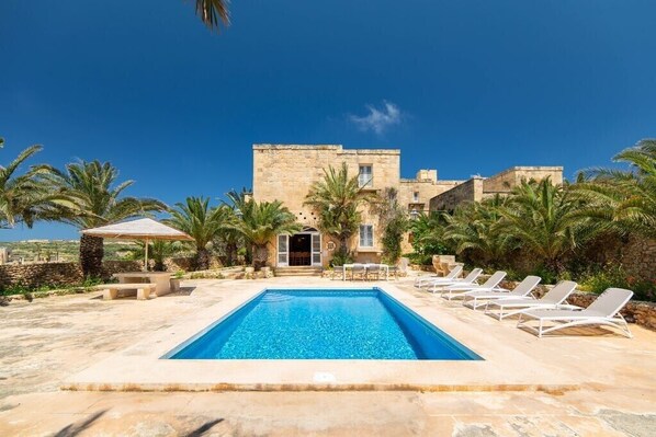 Contemporary Gozo Townhouse | 3 Bedrooms | Villa Lady Titanju |  Stunning Countryside and Sea Views | Xaghra