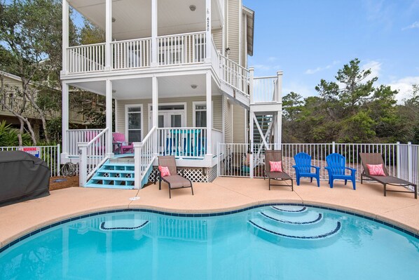 5' deep private play pool.  Lots of seating and grill poolside/great for the fam