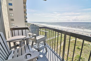 Relax on the ocean!