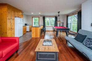 Spielezimmer