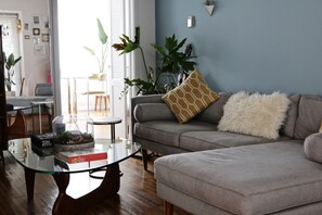 Westwood Luxury apartment