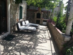 Terrace & barbecue