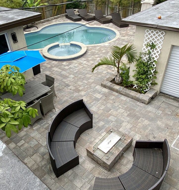 pool party house rentals near me