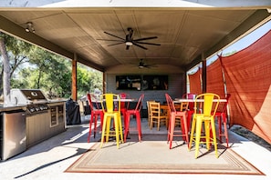 Patio | TV | Grill | Outdoor Dining Area