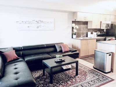 Executive 2 BDR Condo with U/G Parking near ROGERS Place